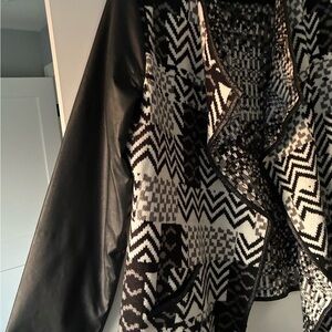 Focus 2000 Black and White Geometric Cardigan